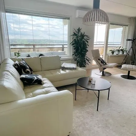 شقة Penthouse With View Near The Ironman Centre لاهتي